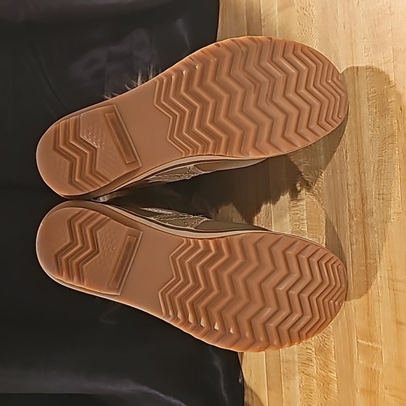 Sorel Tofino II Tall Winter Boots - Khaki and Red - Youth 2 - Picture 7 of 7